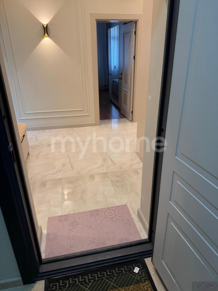 Bakı şəhəri 100m² mənzil kirayə verilir
