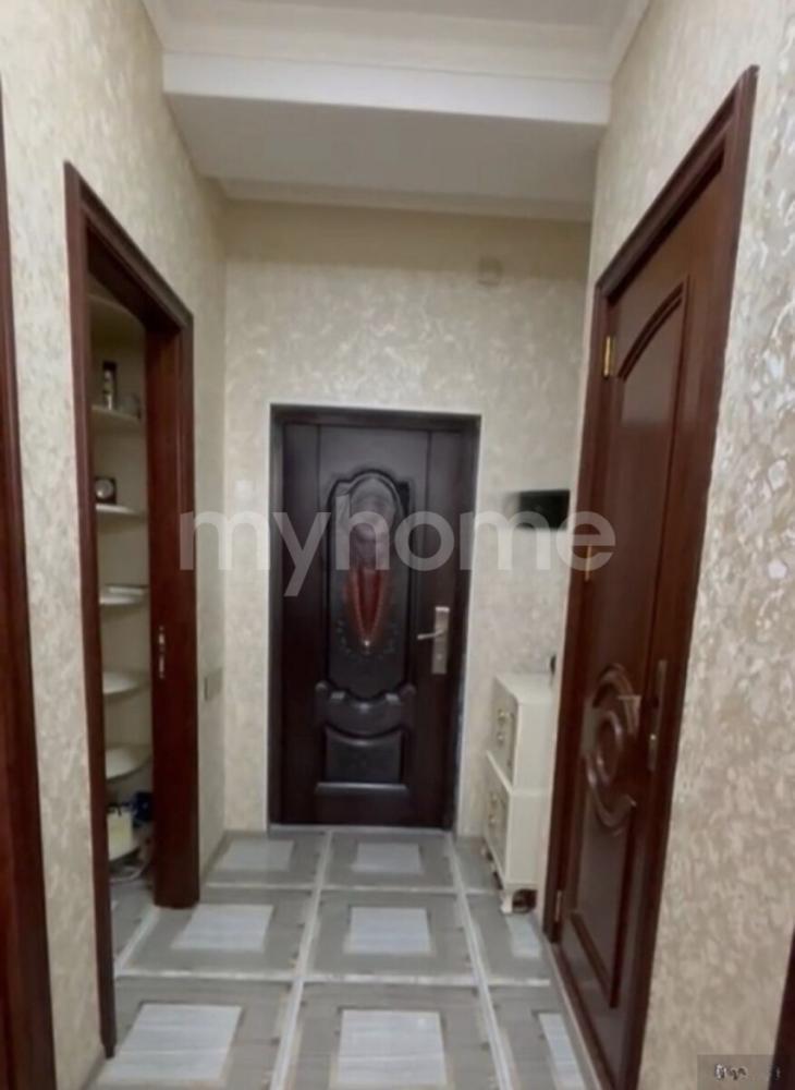 Bakı şəhəri 52m² mənzil satılır