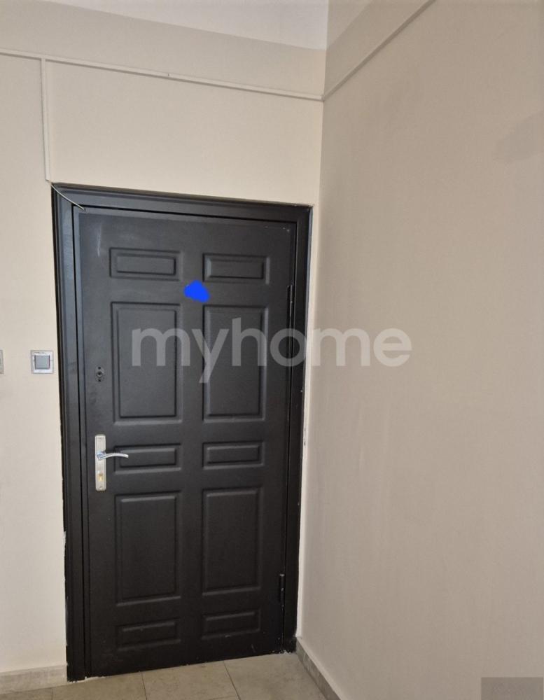 Gəncə şəhəri 77m² mənzil satılır
