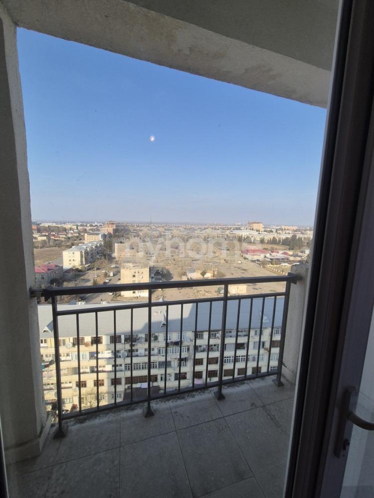 Gəncə şəhəri 77m² mənzil satılır
