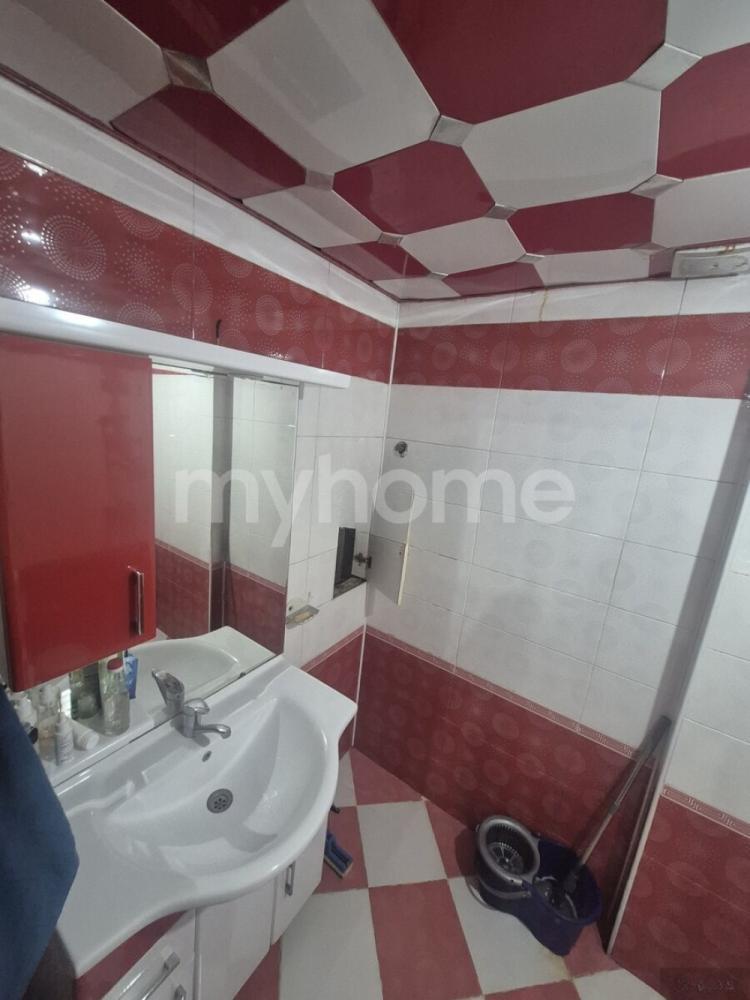 Xırdalan şəhəri 85m² mənzil satılır
