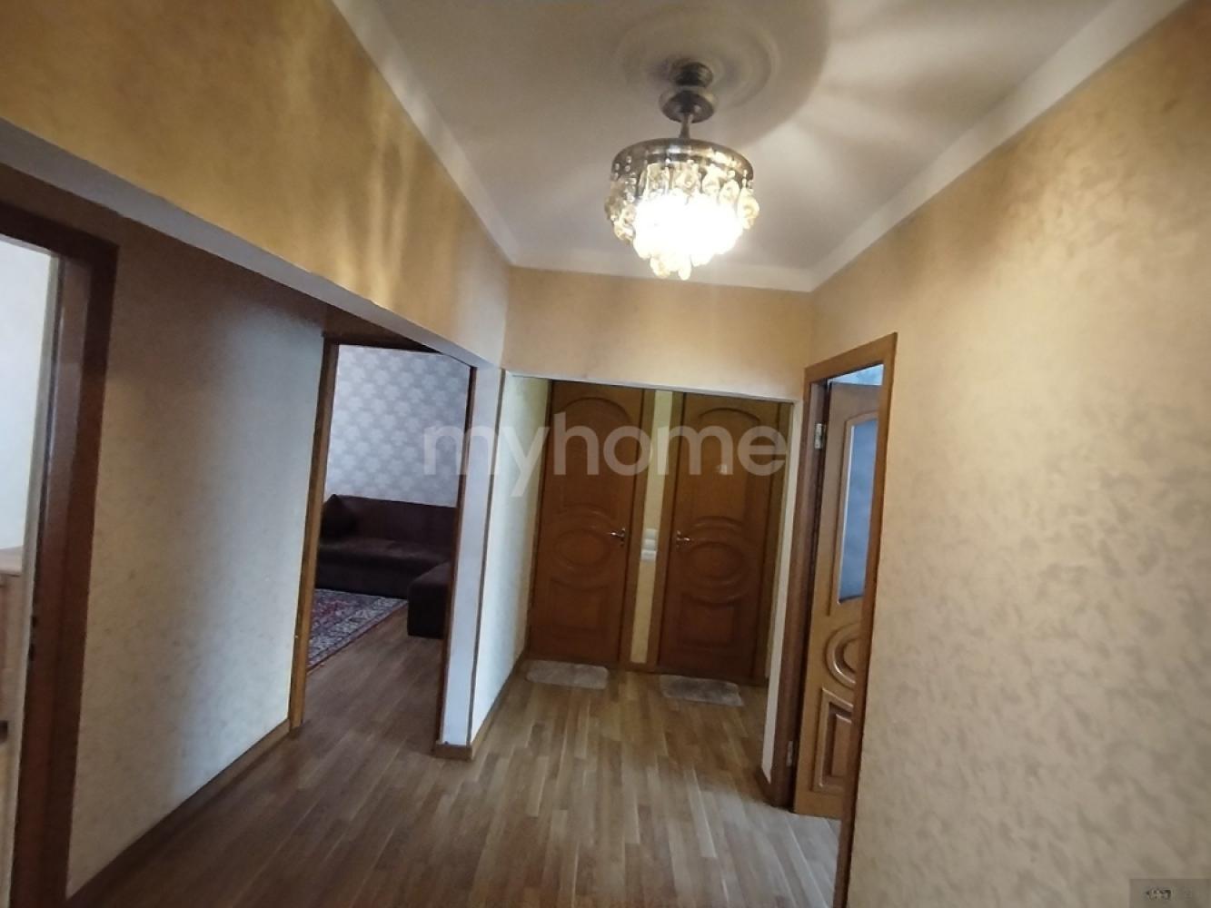 9-cu mikrorayon qəsəbəsi 100m² mənzil kirayə verilir