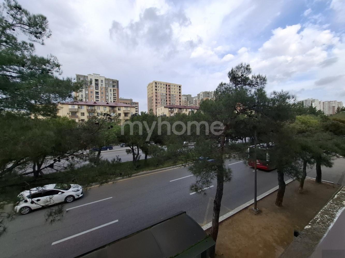 Bakı şəhəri 80m² mənzil satılır