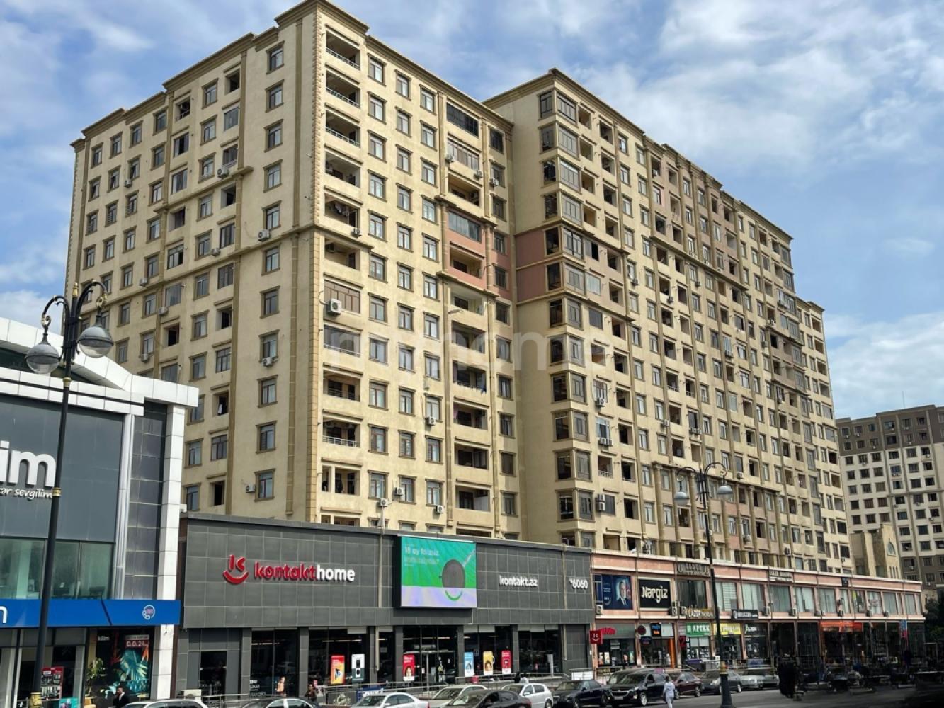 Bakı şəhəri 70m² mənzil satılır