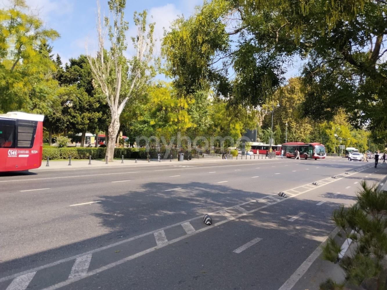 28 May qəsəbəsi 40m² mənzil kirayə verilir