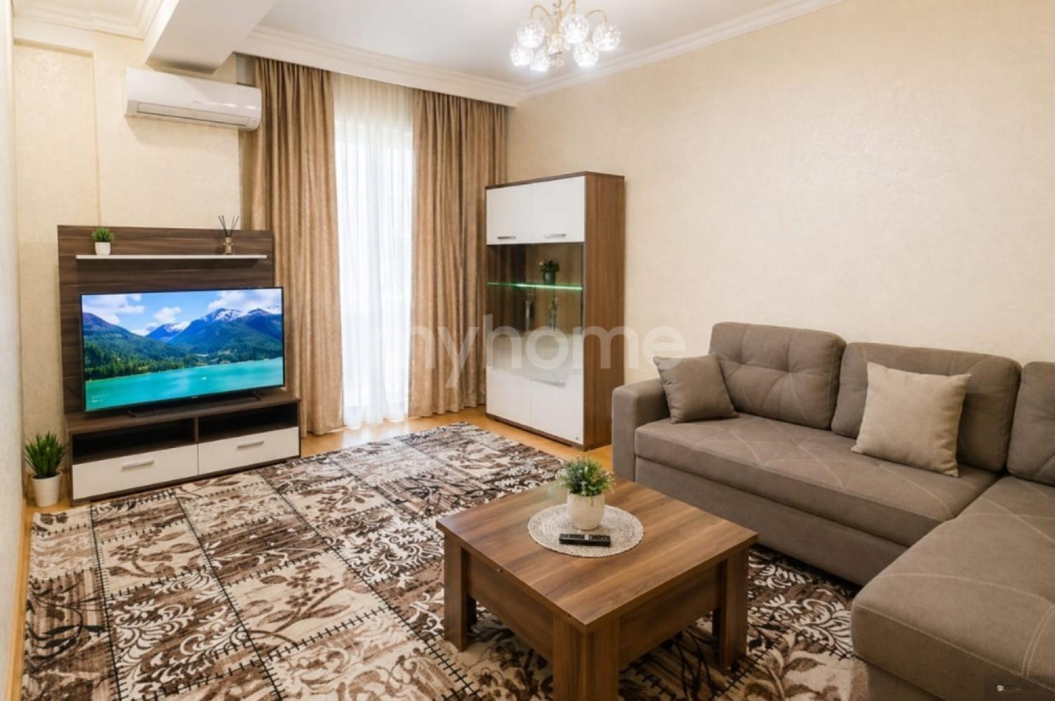 Xətai qəsəbəsi 80m² mənzil kirayə verilir