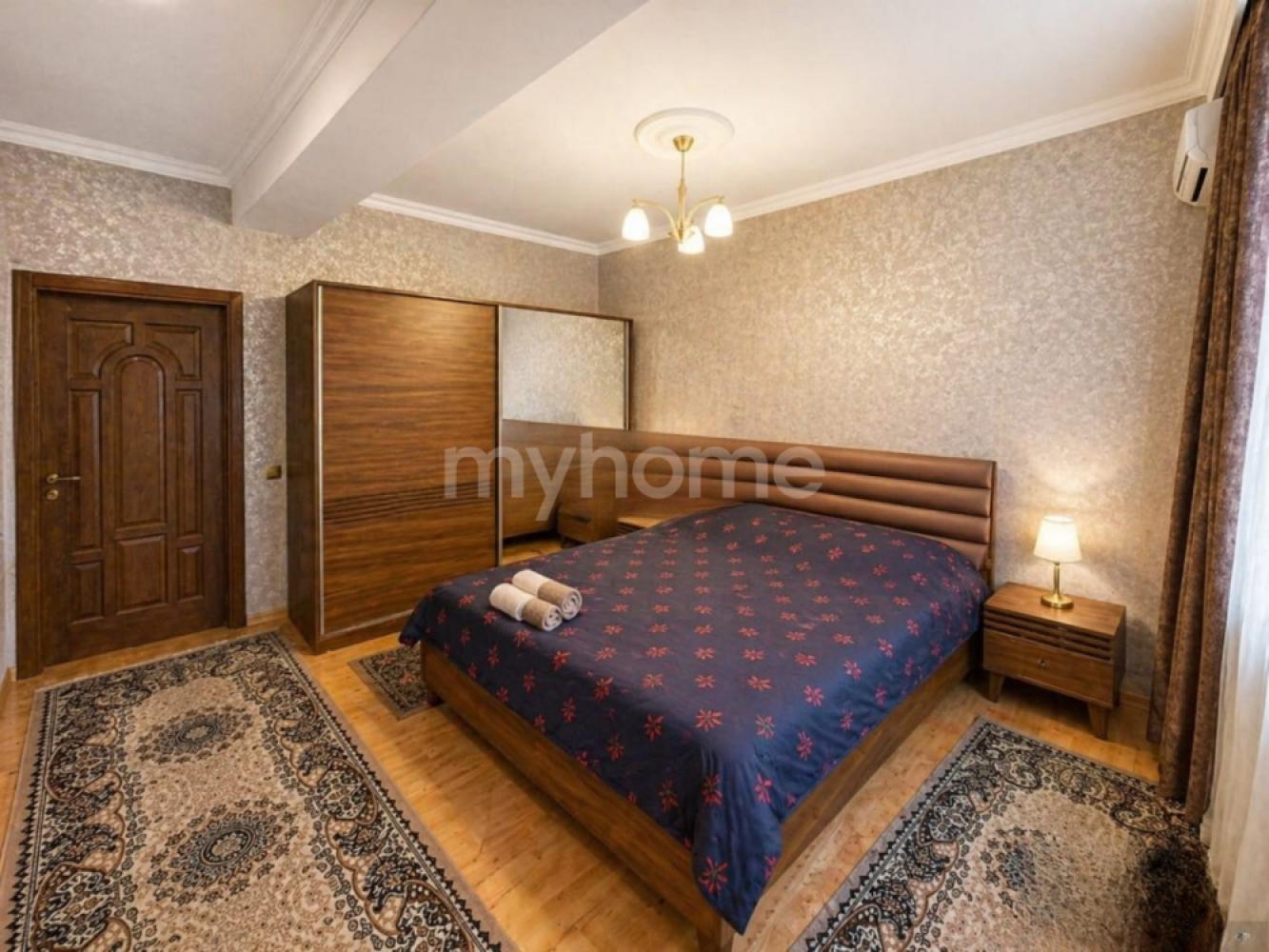 Xətai qəsəbəsi 80m² mənzil kirayə verilir