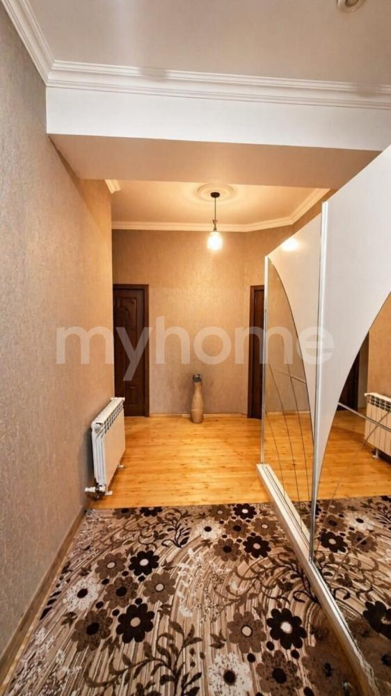 Xətai qəsəbəsi 80m² mənzil kirayə verilir