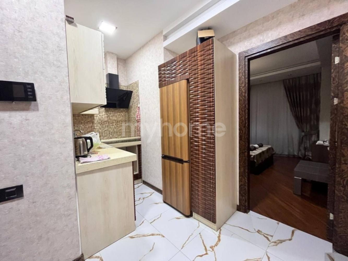Xətai qəsəbəsi 80m² mənzil kirayə verilir