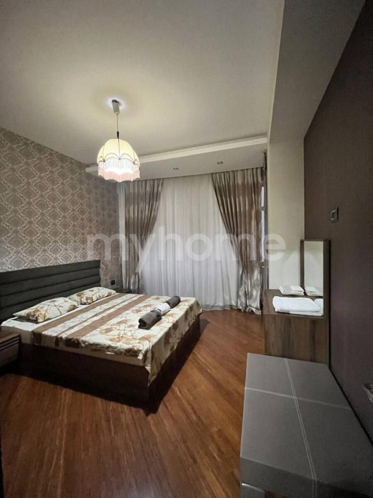 Xətai qəsəbəsi 80m² mənzil kirayə verilir