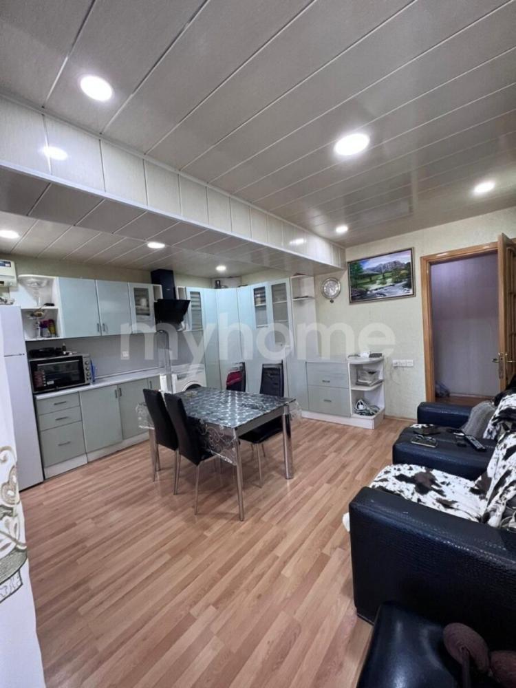 Bakı şəhəri 80m² mənzil kirayə verilir