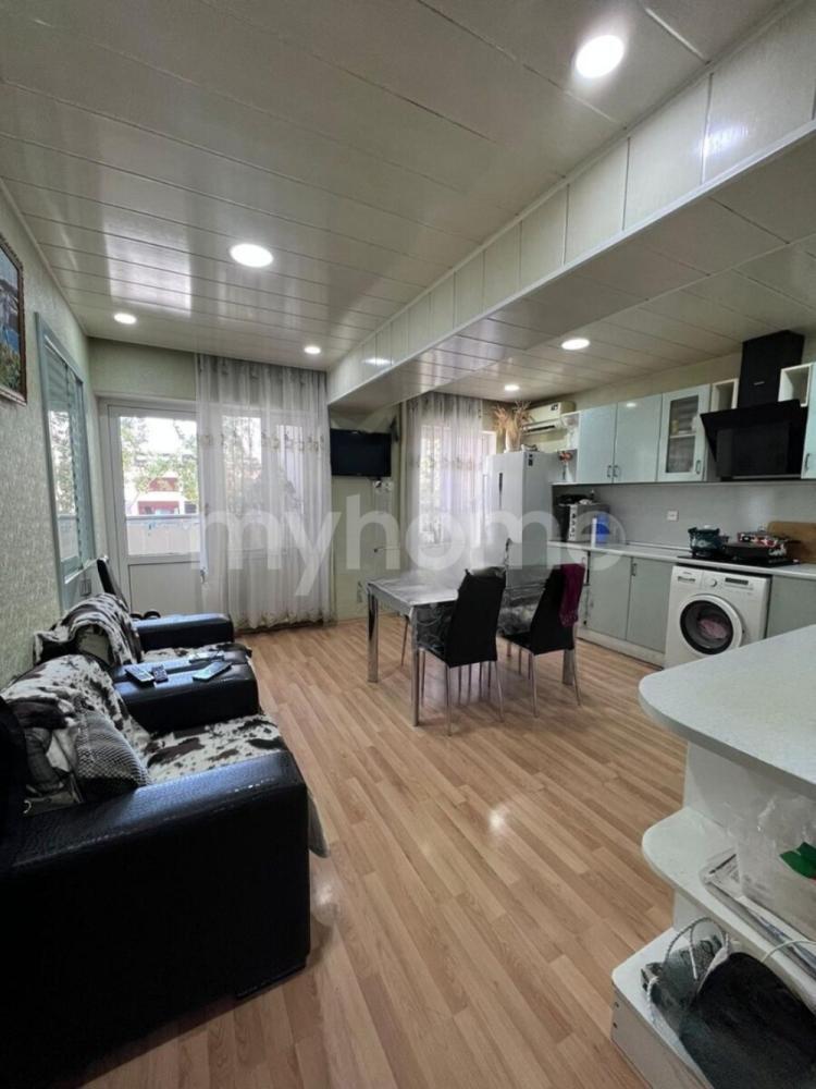 Bakı şəhəri 80m² mənzil kirayə verilir