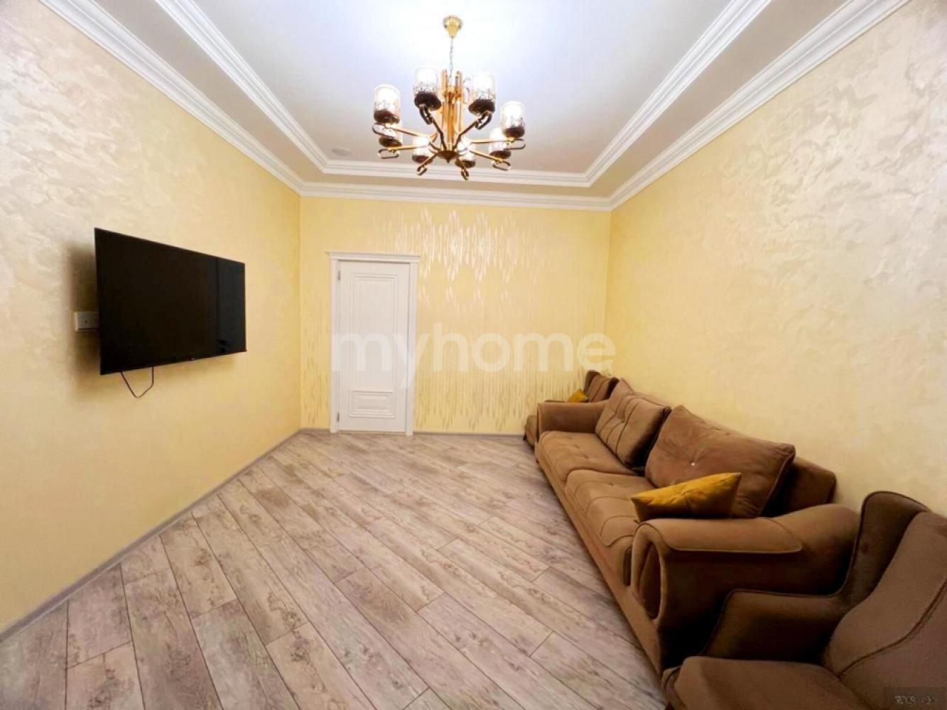 Nərimanov qəsəbəsi 80m² mənzil kirayə verilir