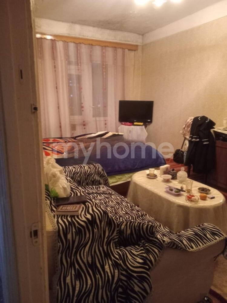 Bakıxanov qəsəbəsi 75m² mənzil satılır