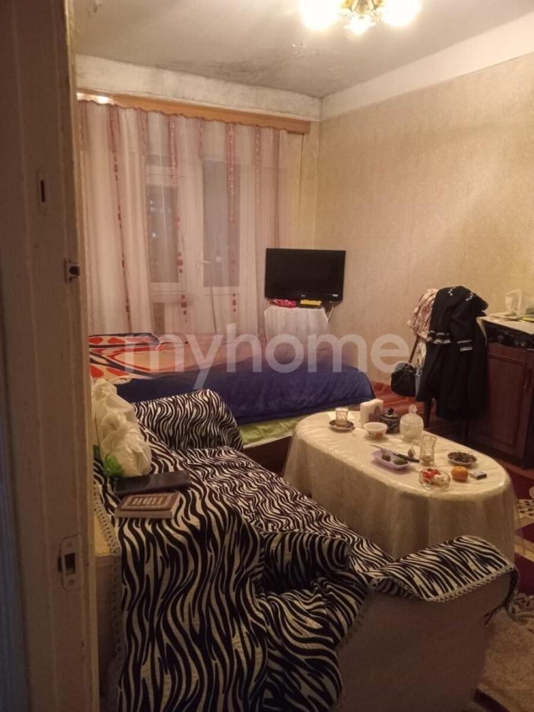 Bakıxanov qəsəbəsi 75m² mənzil satılır