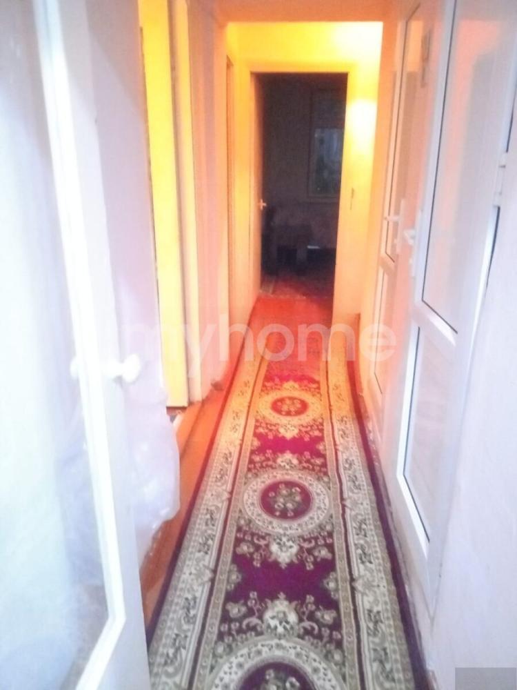 Bakıxanov qəsəbəsi 75m² mənzil satılır