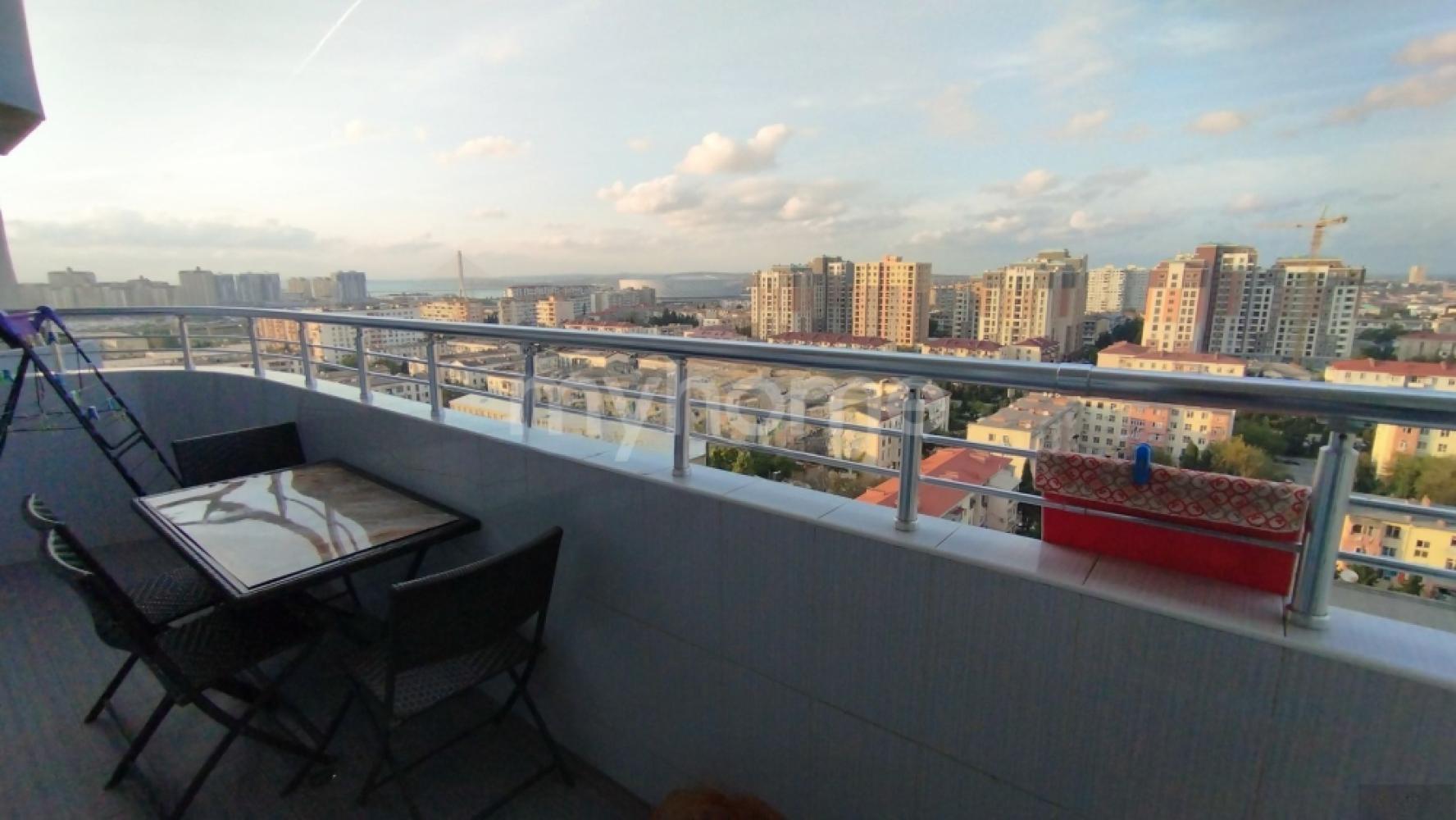 Bakı şəhəri 80m² mənzil kirayə verilir