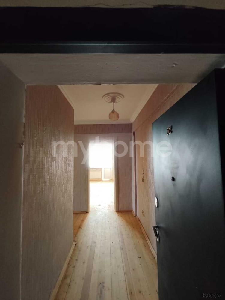Xocəsən qəsəbəsi 95m² mənzil satılır