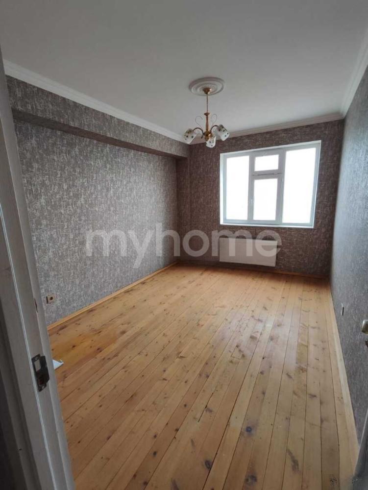 Xocəsən qəsəbəsi 95m² mənzil satılır