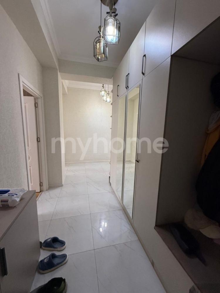 Yasamal qəsəbəsi 157m² mənzil satılır