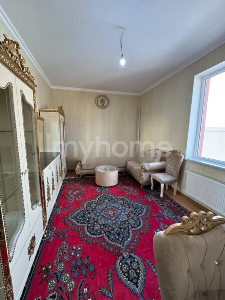 Şirvan qəsəbəsi 85m² mənzil kirayə verilir