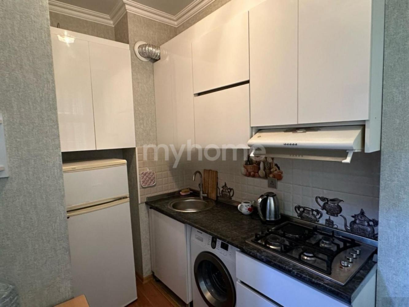 Sumqayıt şəhəri 42m² mənzil satılır