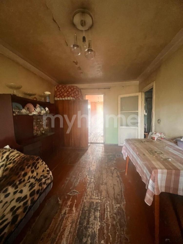 Yasamal qəsəbəsi 50m² mənzil satılır