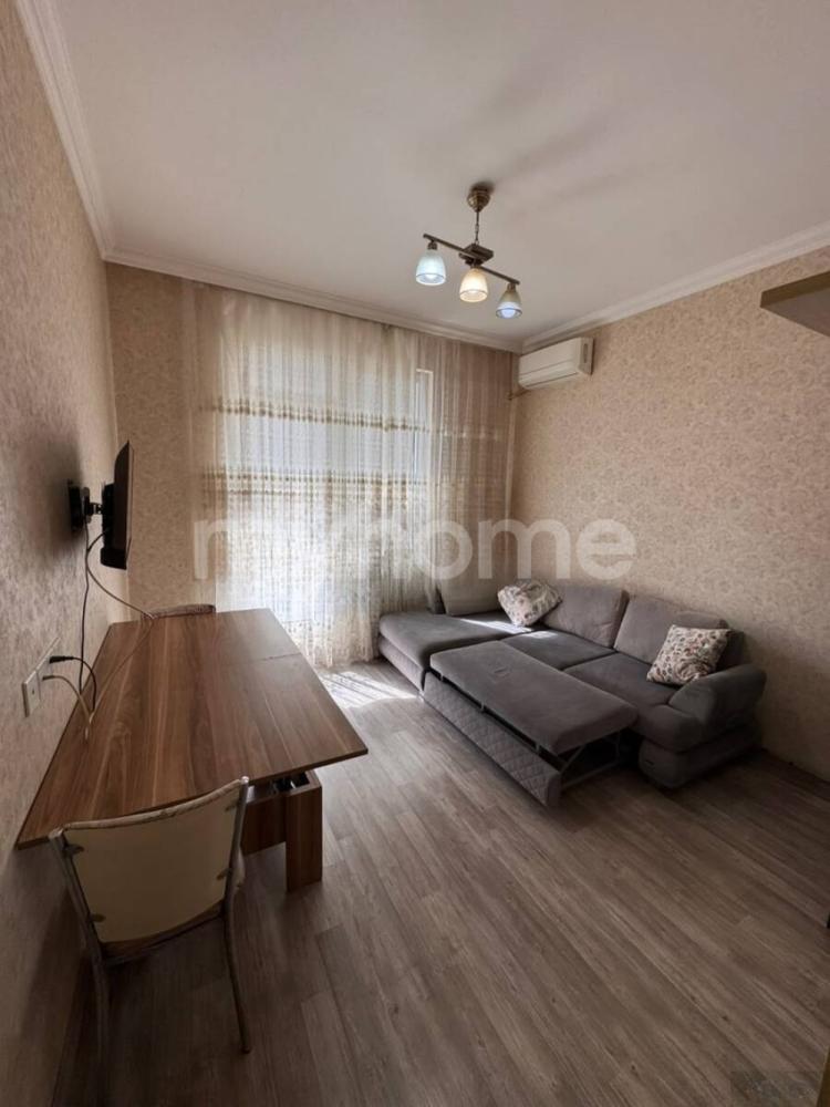 Bakı şəhəri 45m² mənzil kirayə verilir