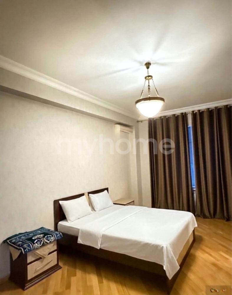 28 May qəsəbəsi 80m² mənzil kirayə verilir