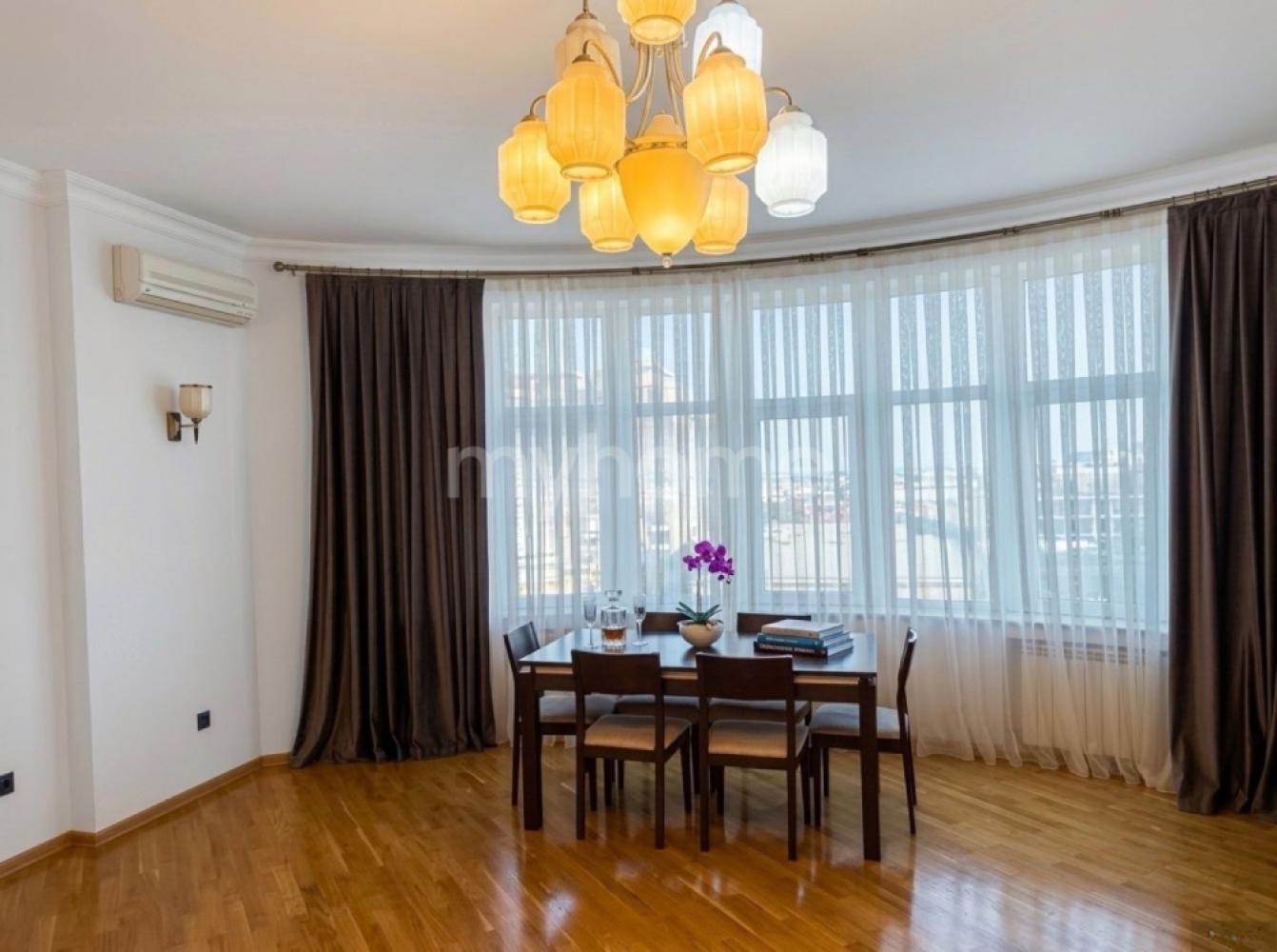 28 May qəsəbəsi 80m² mənzil kirayə verilir