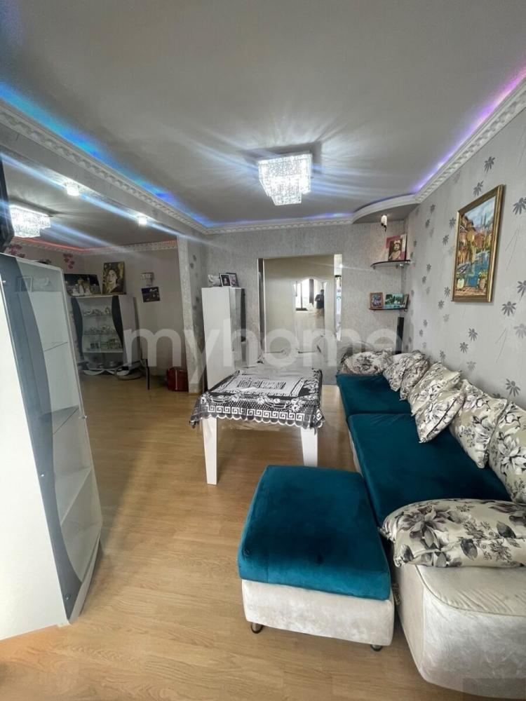 Buzovna qəsəbəsi 95m² mənzil satılır