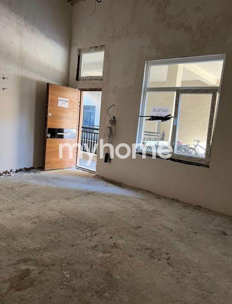 Böyükşor qəsəbəsi 30m² obyekt satılır