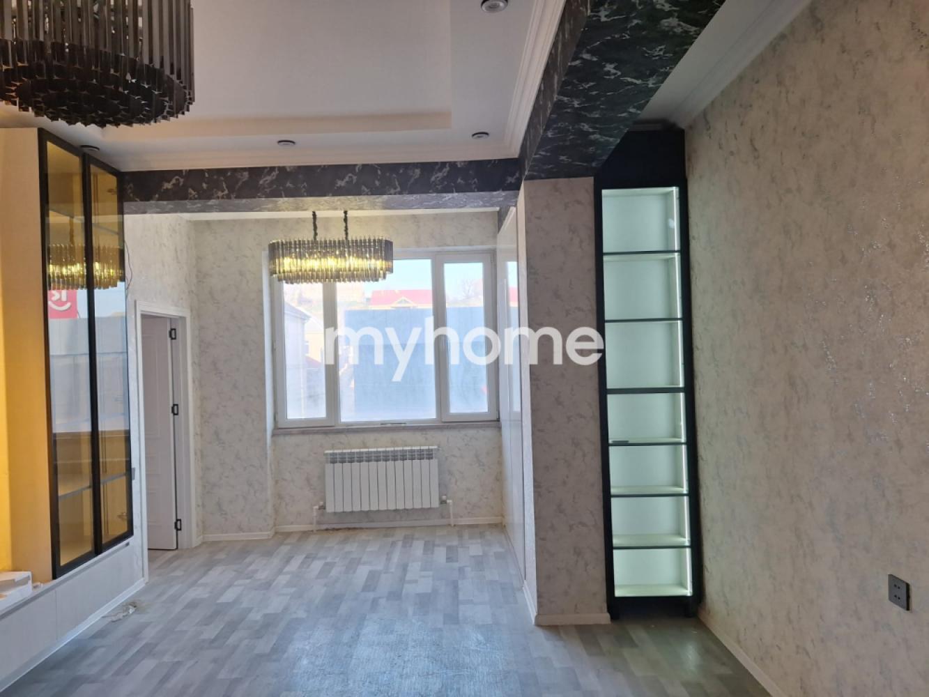 Masazır qəsəbəsi 74m² mənzil satılır