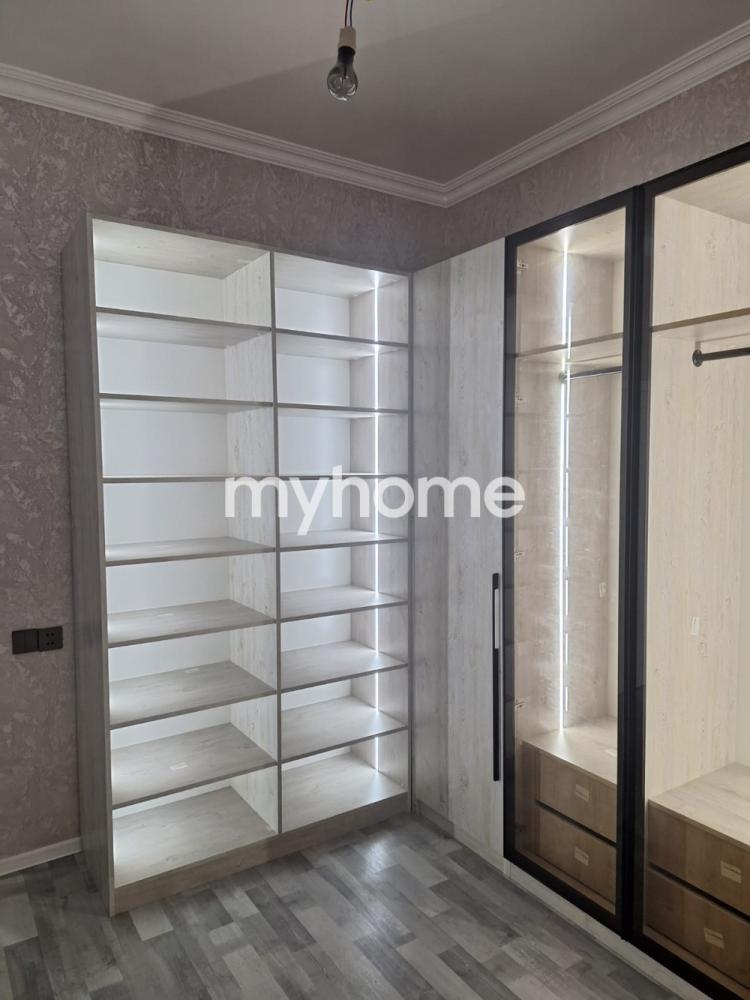 Masazır qəsəbəsində 74m² mənzil satılır Masazır qəsəbəsində 74m² mənzil satılır