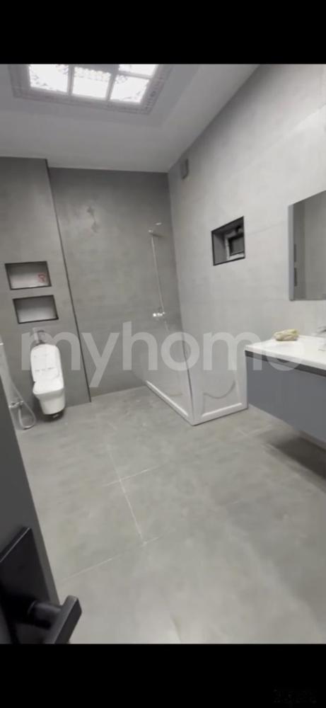 Bakı şəhəri 120m² mənzil kirayə verilir