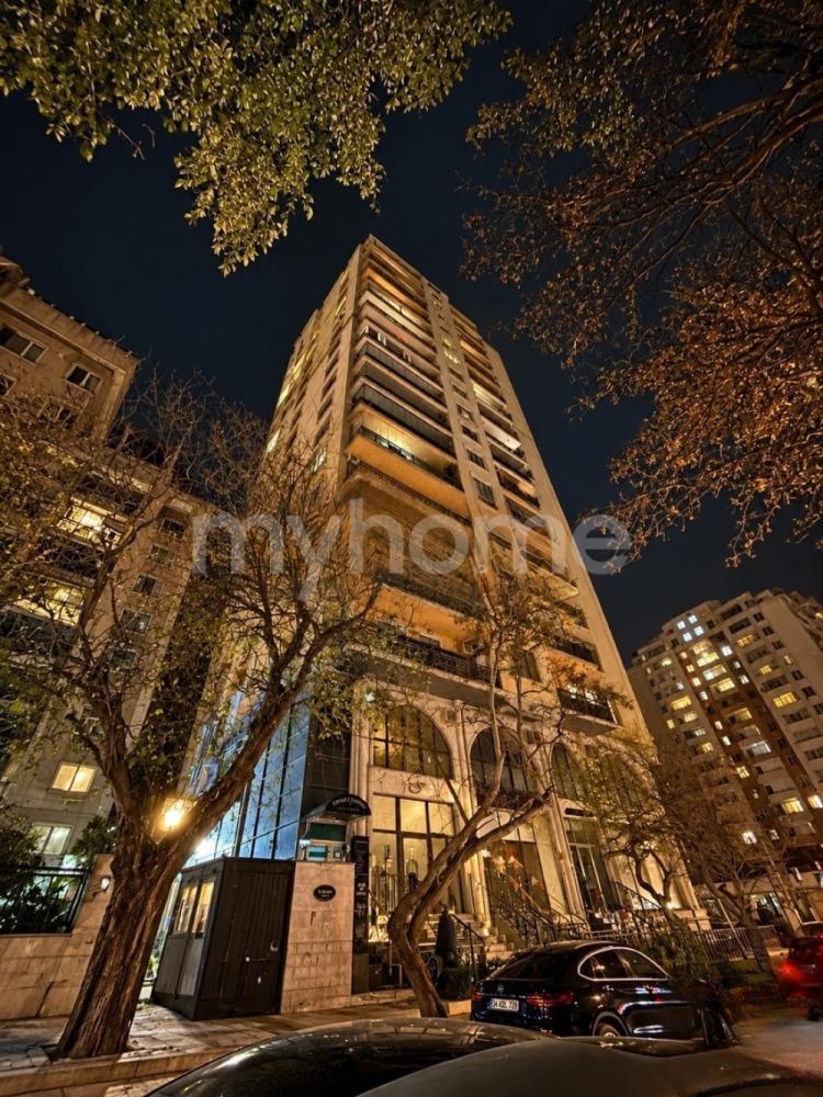 Bakı şəhəri 190m² mənzil satılır