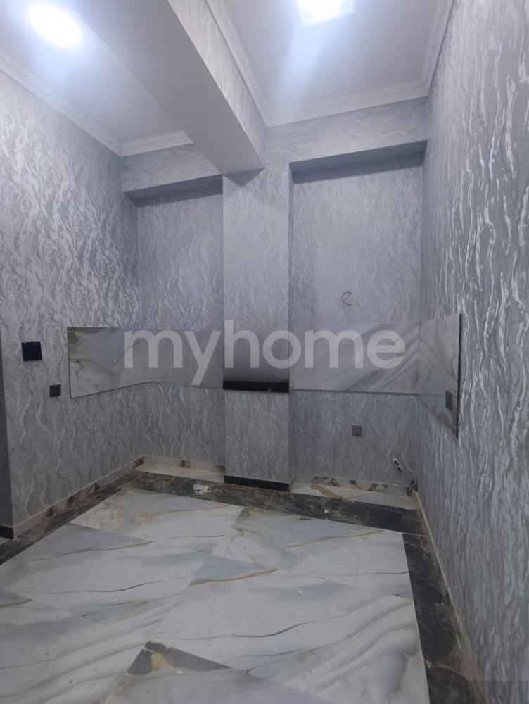 Xırdalan şəhəri 47m² mənzil satılır
