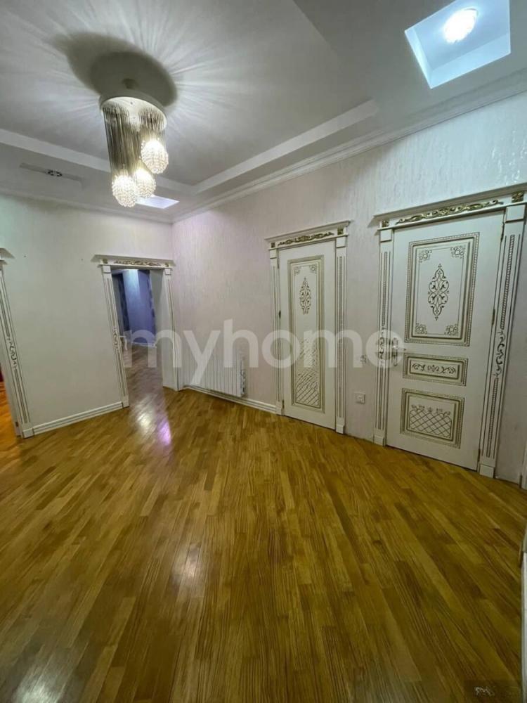 Yasamal qəsəbəsi 170m² mənzil kirayə verilir