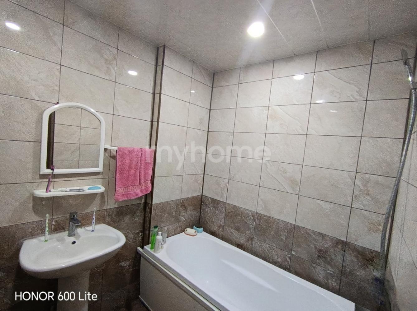 Ramana qəsəbəsi 92m² mənzil satılır