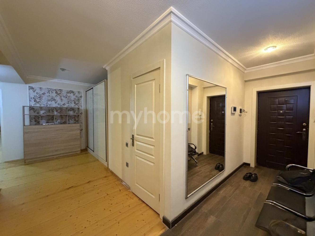 Bakıxanov qəsəbəsi 113m² mənzil satılır