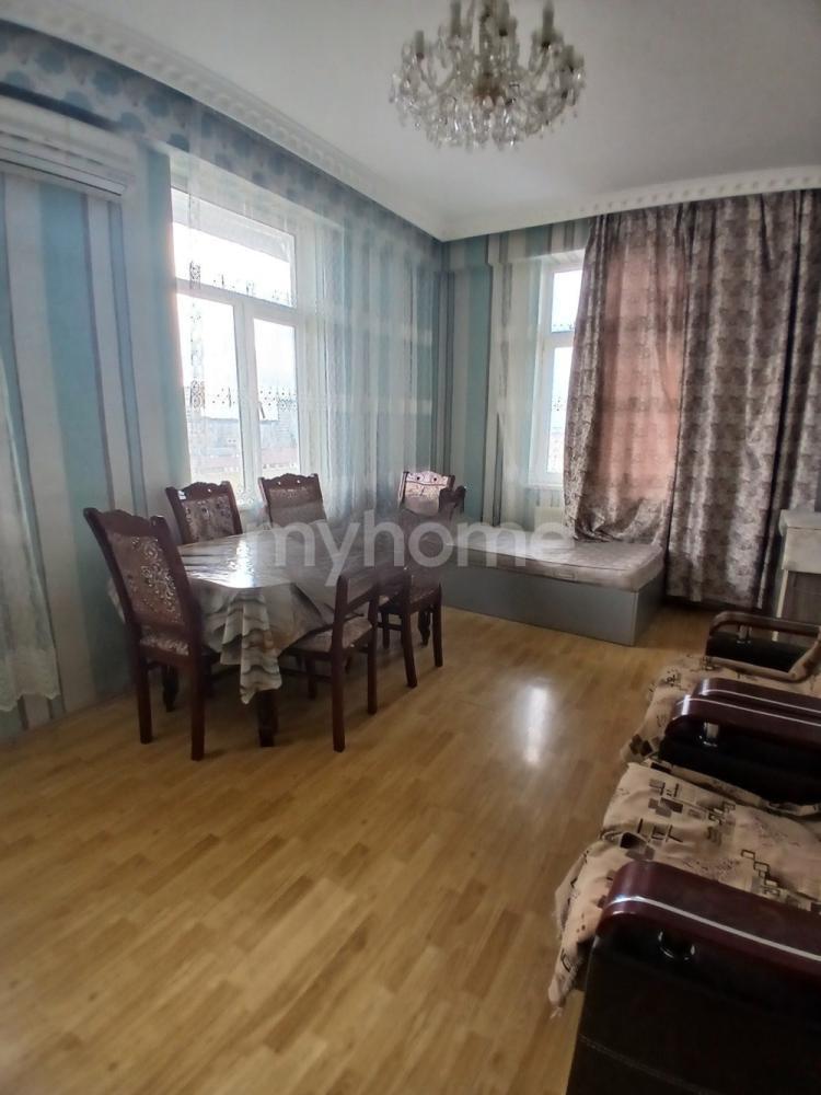 Xırdalan şəhəri 95m² mənzil kirayə verilir