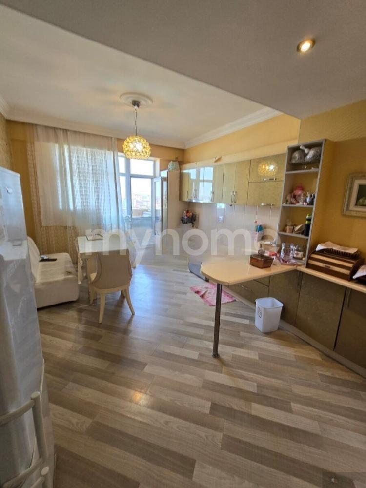 Sumqayıt şəhəri 136m² mənzil satılır