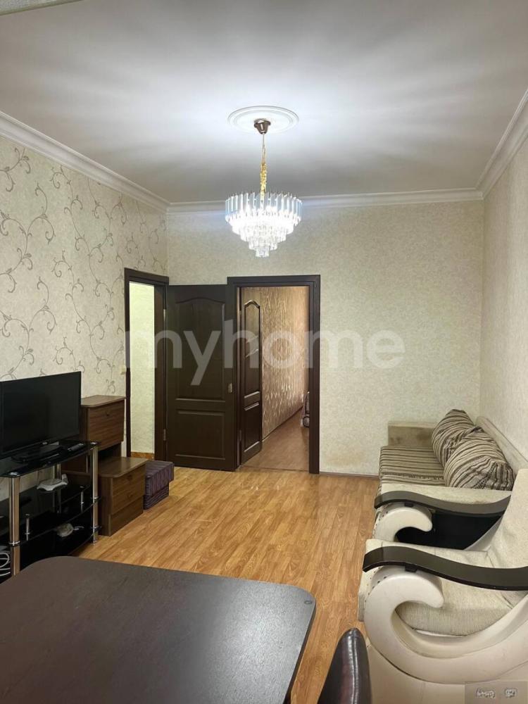 Bakı şəhəri 60m² mənzil kirayə verilir