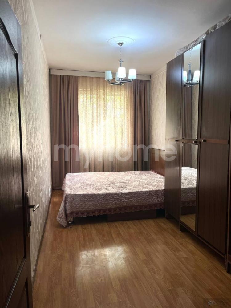 Bakı şəhəri 60m² mənzil kirayə verilir