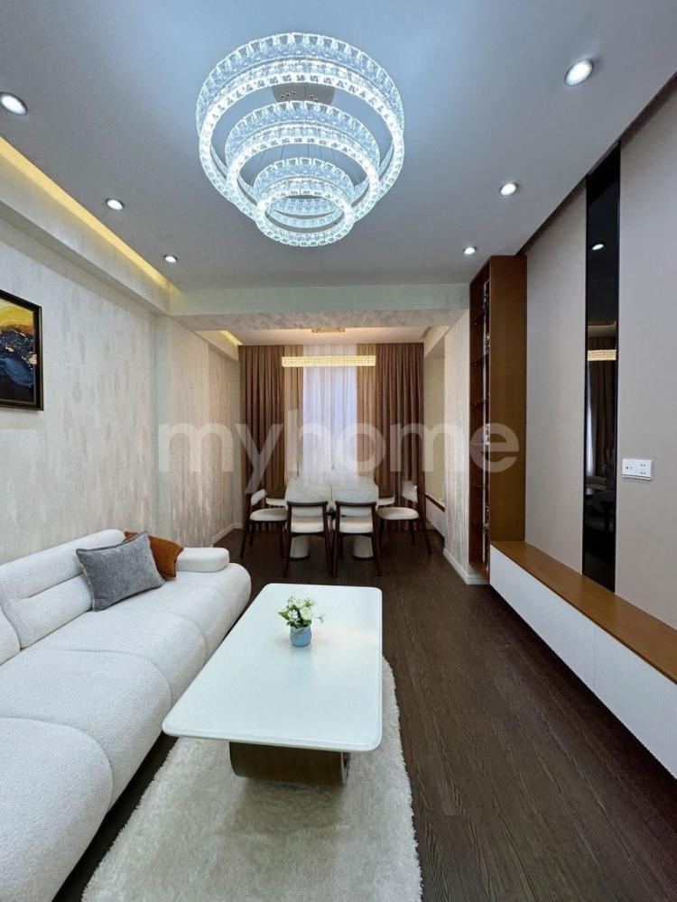 Badamdar qəsəbəsi 108m² mənzil satılır