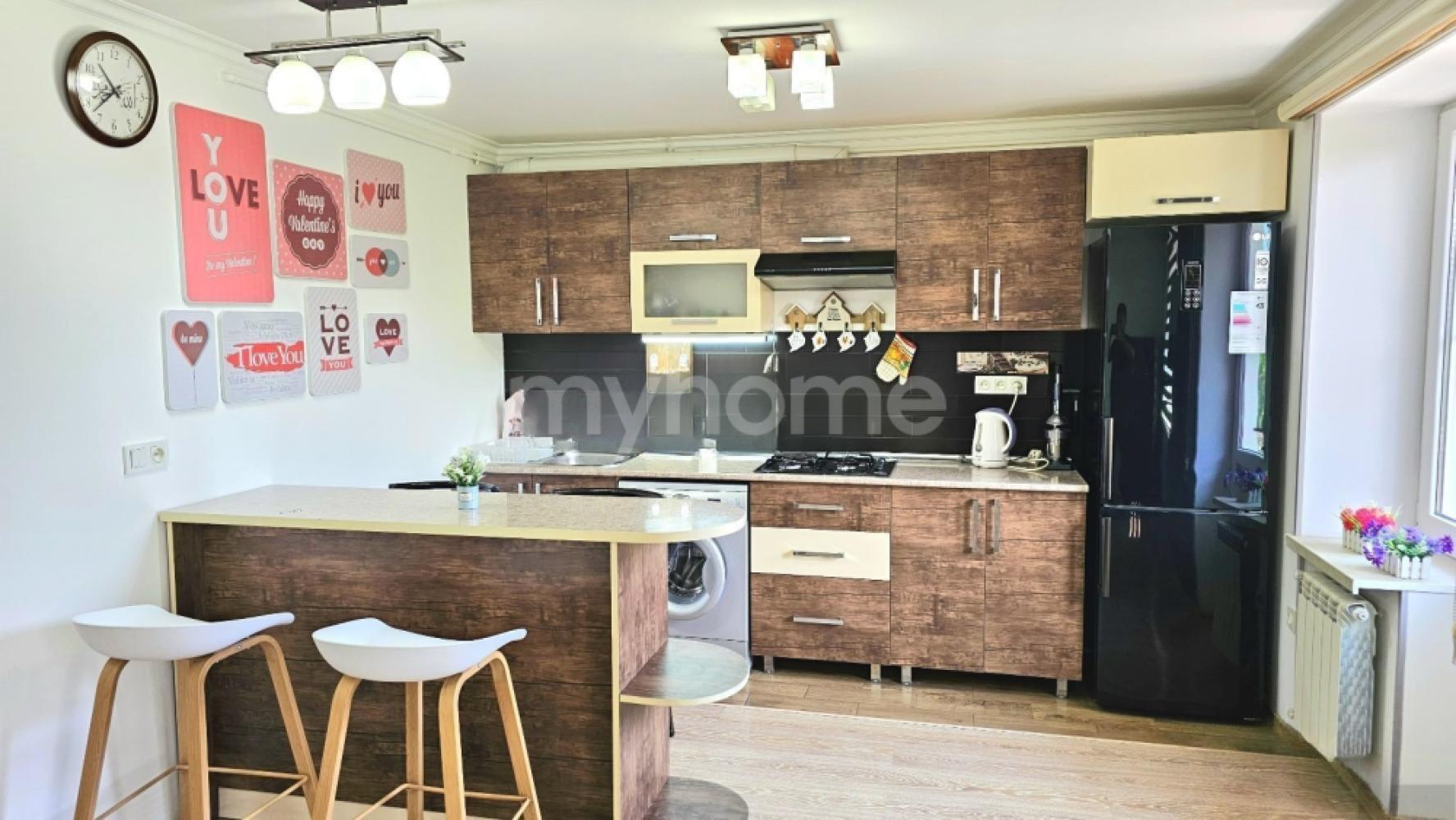 28 May qəsəbəsi 62m² mənzil kirayə verilir