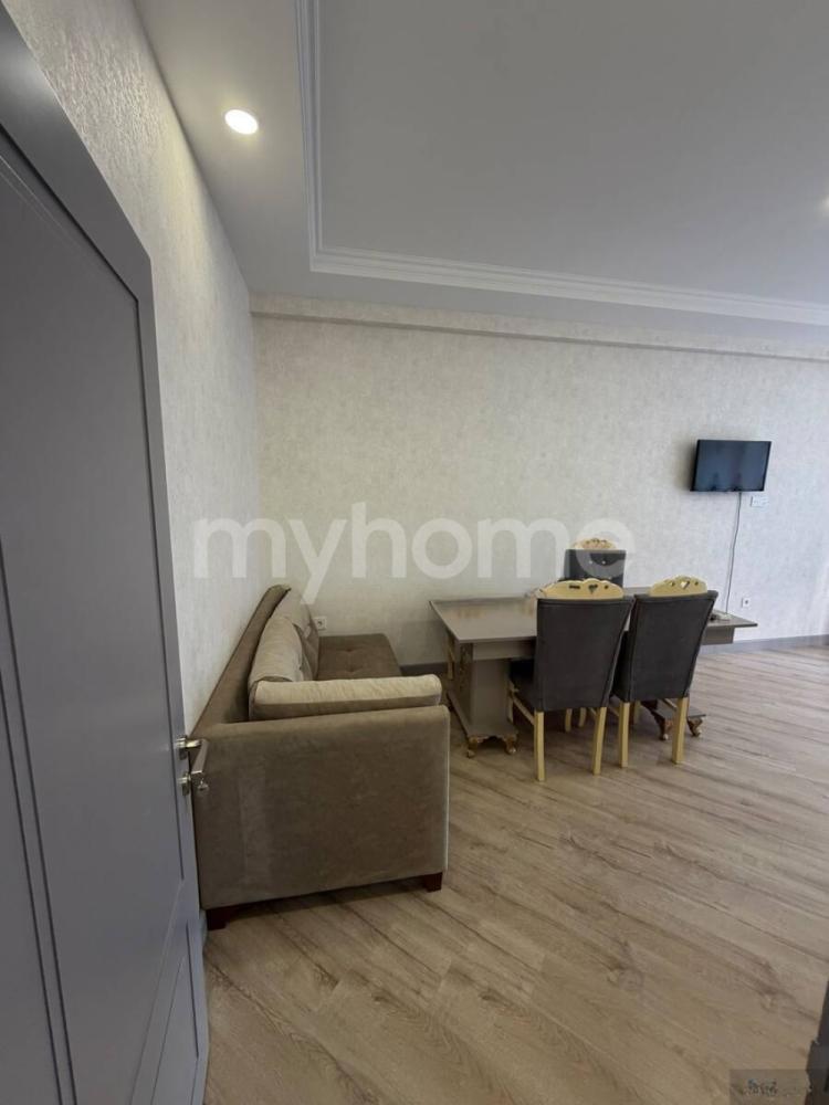 Binəqədi qəsəbəsi 87m² mənzil kirayə verilir