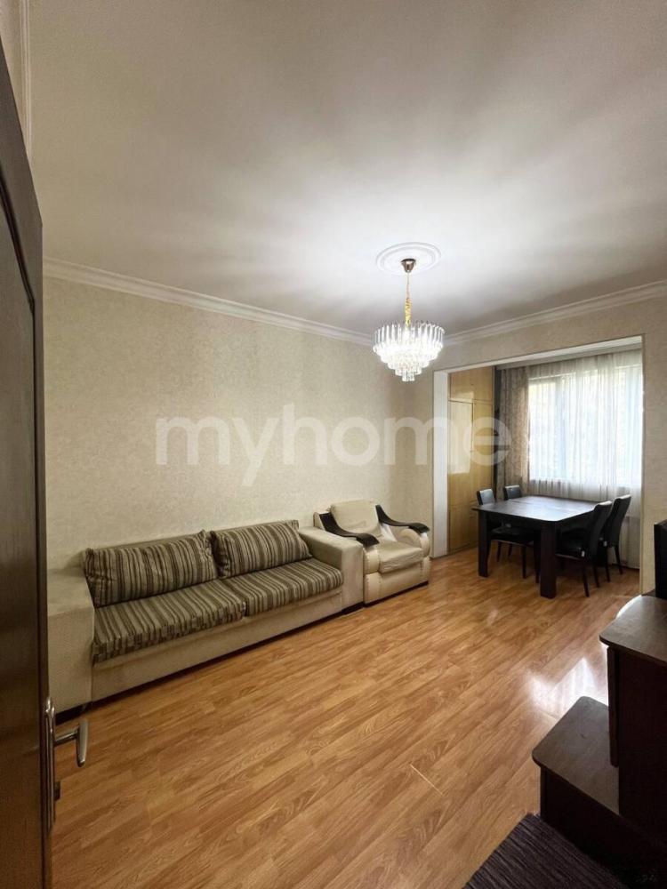 Bakı şəhəri 60m² mənzil kirayə verilir