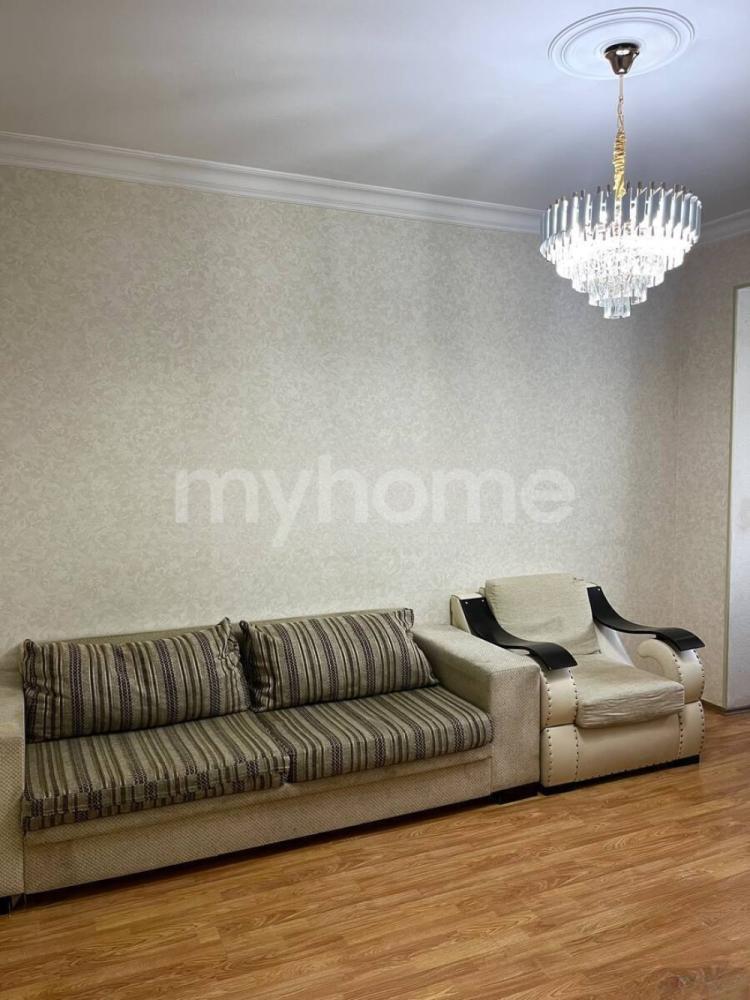 Bakı şəhəri 60m² mənzil kirayə verilir