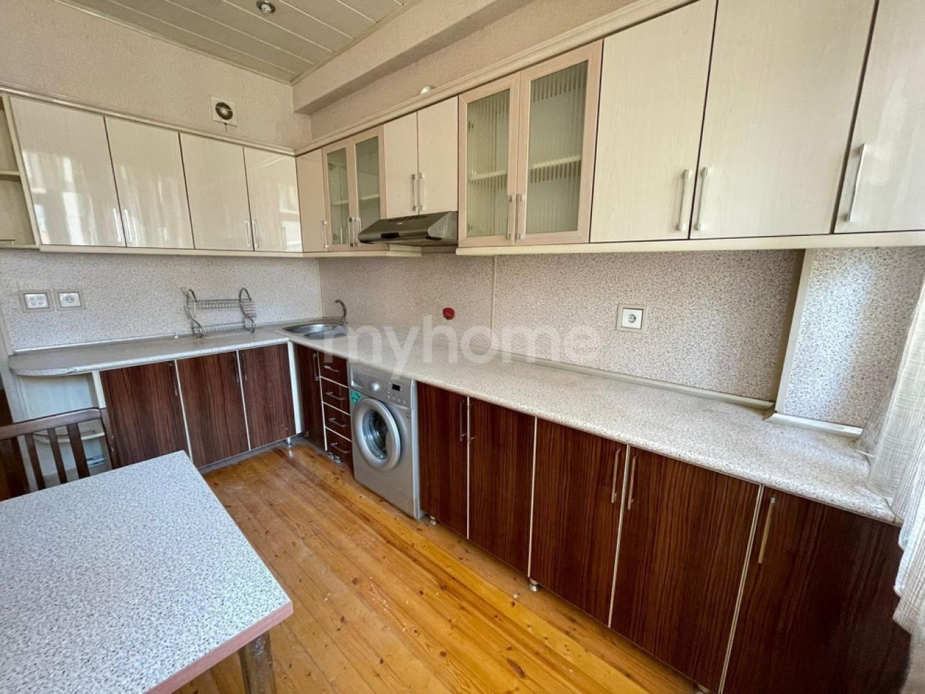 Bakı şəhəri 60m² mənzil kirayə verilir